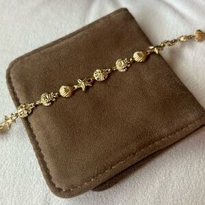 Adorable gold beachy bracelet!